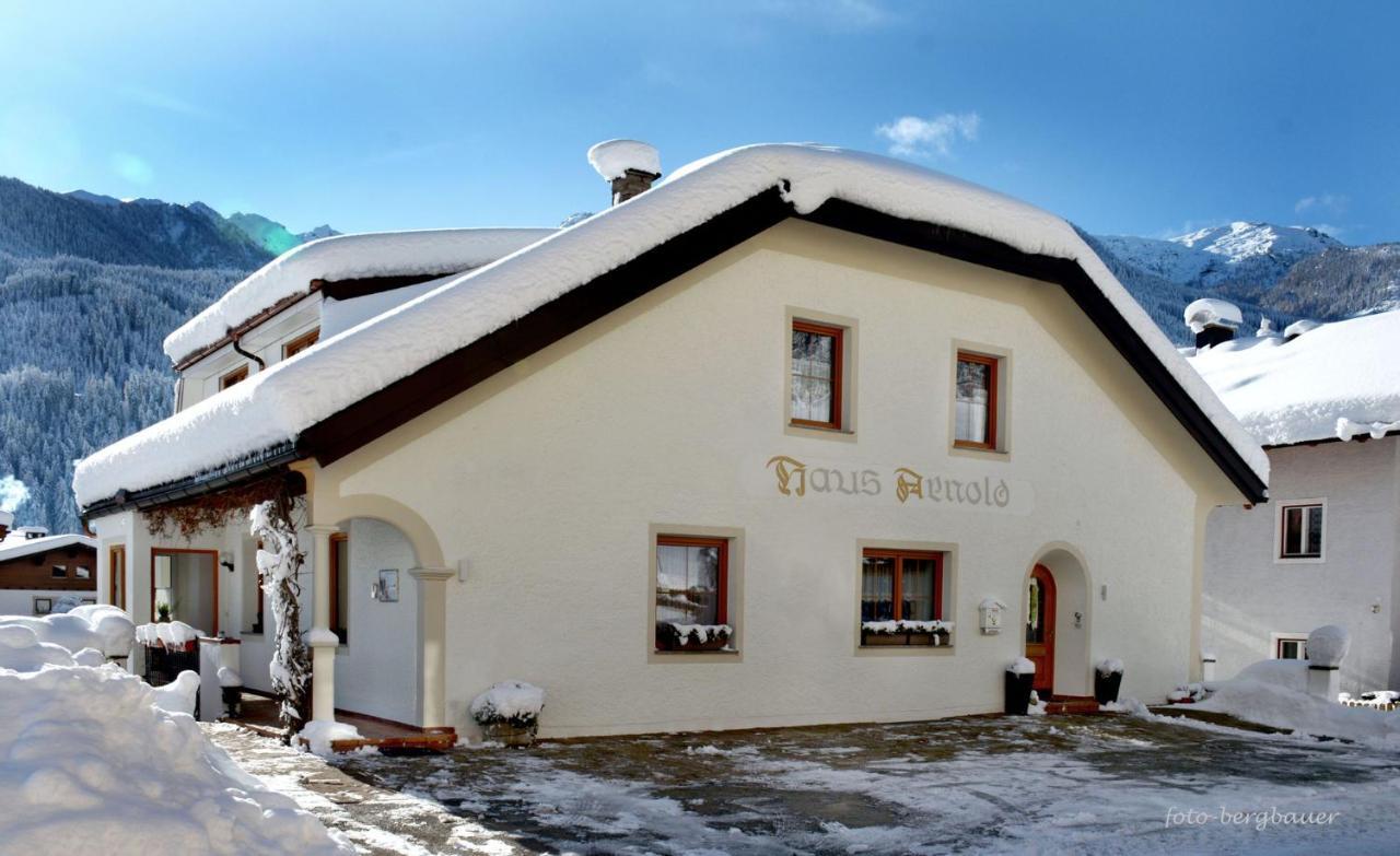 Haus Arnold - Privatzimmer Und Ferienwohnungen Sillian Ngoại thất bức ảnh